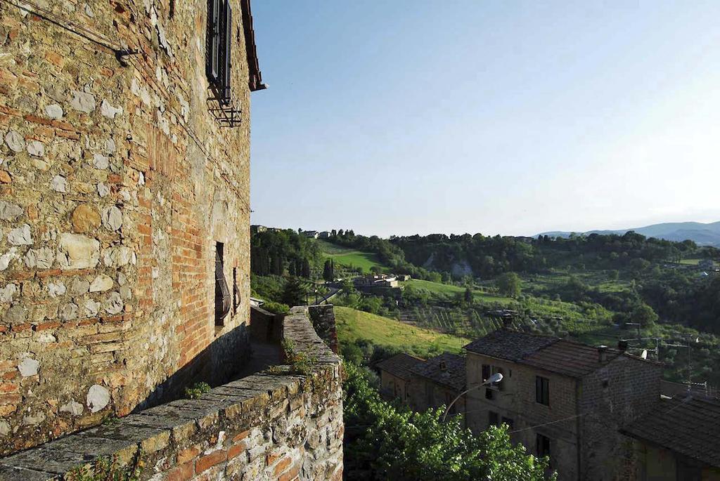 B&B Al Castello Fabro Bagian luar foto