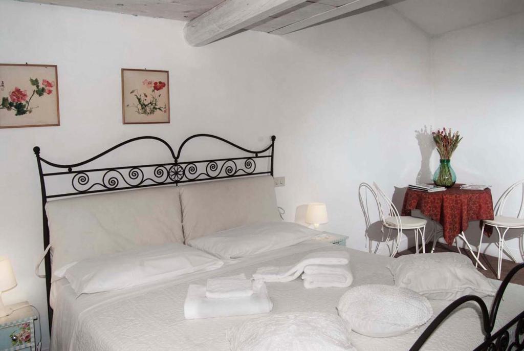 B&B Al Castello Fabro Ruang foto
